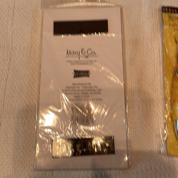 Stationary - Picture 4 of 4